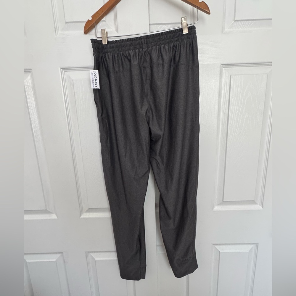 Men’s M Old Navy Active Sweatpants Joggers Bundle Gray Tapered Zip Pocket 2-Pack - Picture 5 of 14
